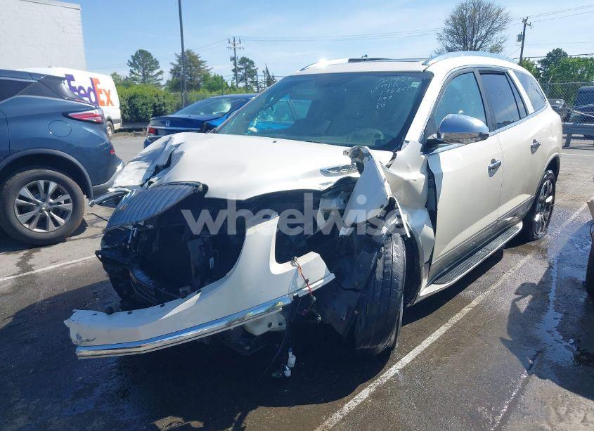 Photo 2 of 2011 Buick Enclave 2XL (VIN 5GAKVCED8BJ195805)