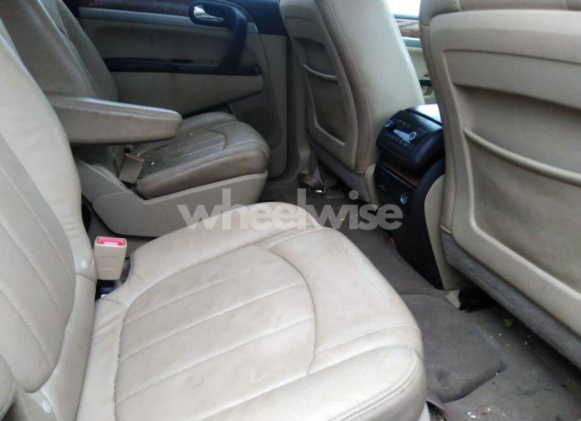 Photo 8 of 2011 Buick Enclave 2XL (VIN 5GAKVCED9BJ320200)