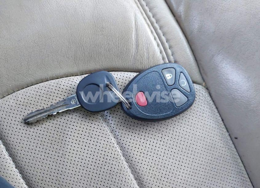 Photo 11 of 2011 Buick Enclave 2XL (VIN 5GAKVCEDXBJ103366)