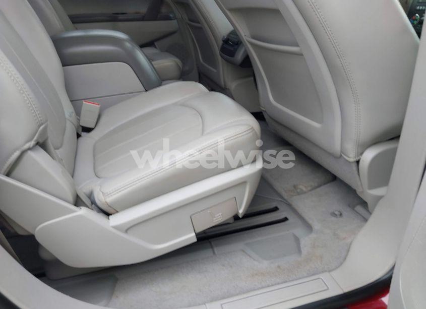 Photo 8 of 2011 Buick Enclave 2XL (VIN 5GAKVCEDXBJ297218)