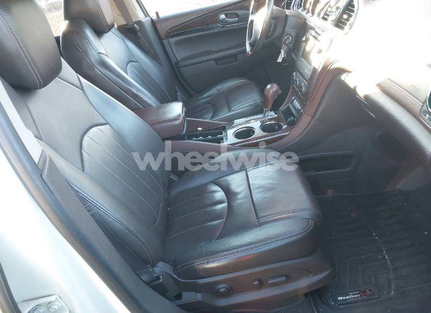 Photo 5 of 2013 Buick Enclave LEATHER (VIN 5GAKVCKD2DJ127538)