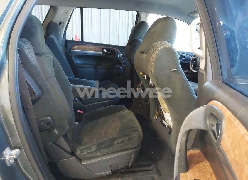 Photo 8 of 2010 Buick Enclave CX (VIN 5GALRAED5AJ263229)