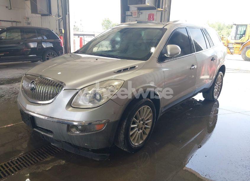 Photo 2 of 2010 Buick Enclave CX (VIN 5GALRAED6AJ106664)