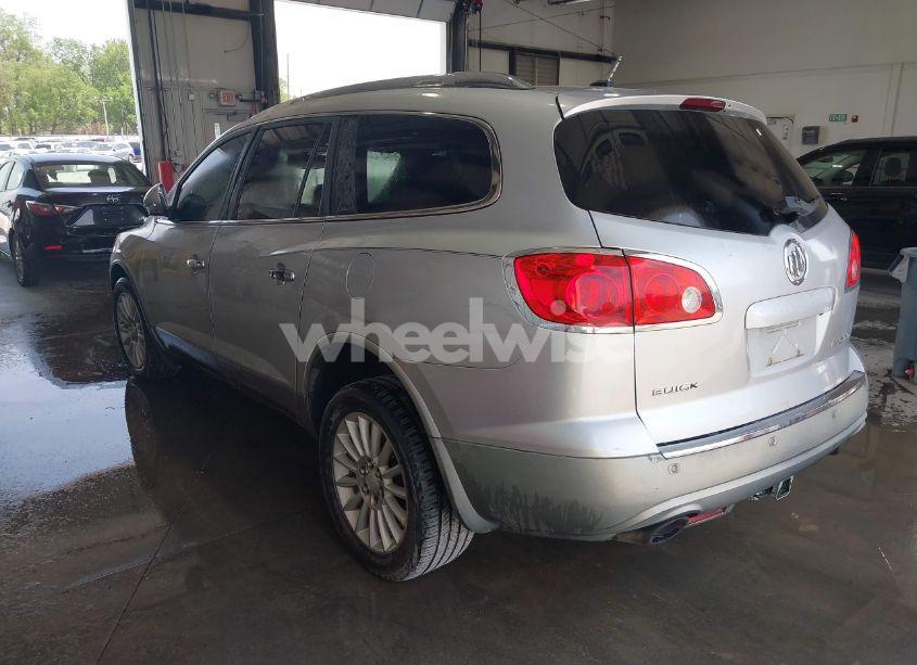 Photo 3 of 2010 Buick Enclave CX (VIN 5GALRAED6AJ106664)