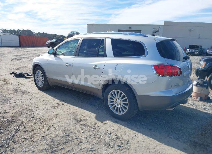 Photo 3 of 2010 Buick Enclave CX (VIN 5GALRAED9AJ115746)