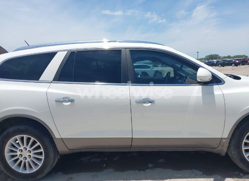 Photo 13 of 2010 Buick Enclave CX (VIN 5GALRAED9AJ170553)