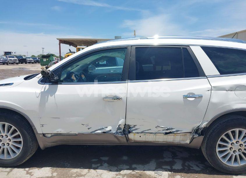 Photo 14 of 2010 Buick Enclave CX (VIN 5GALRAED9AJ170553)