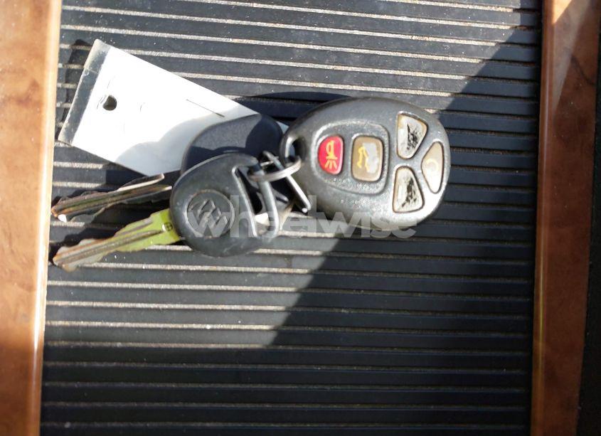 Photo 11 of 2010 Buick Enclave 1XL (VIN 5GALRBED1AJ114547)