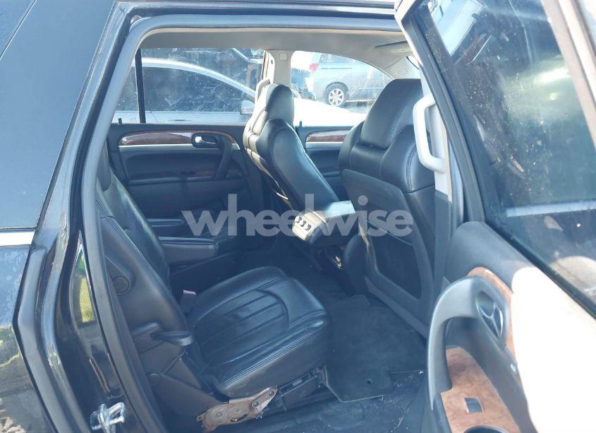 Photo 8 of 2010 Buick Enclave 1XL (VIN 5GALRBED1AJ114547)