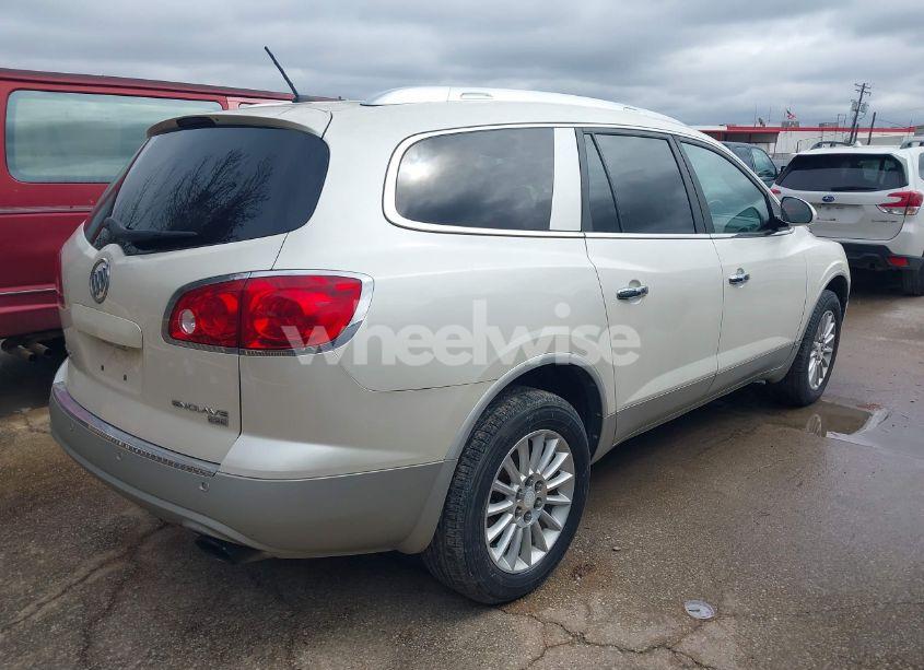 Photo 4 of 2010 Buick Enclave 1XL (VIN 5GALRBED3AJ147680)