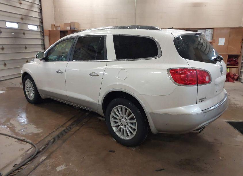 Photo 3 of 2010 Buick Enclave 1XL (VIN 5GALRBED3AJ265504)
