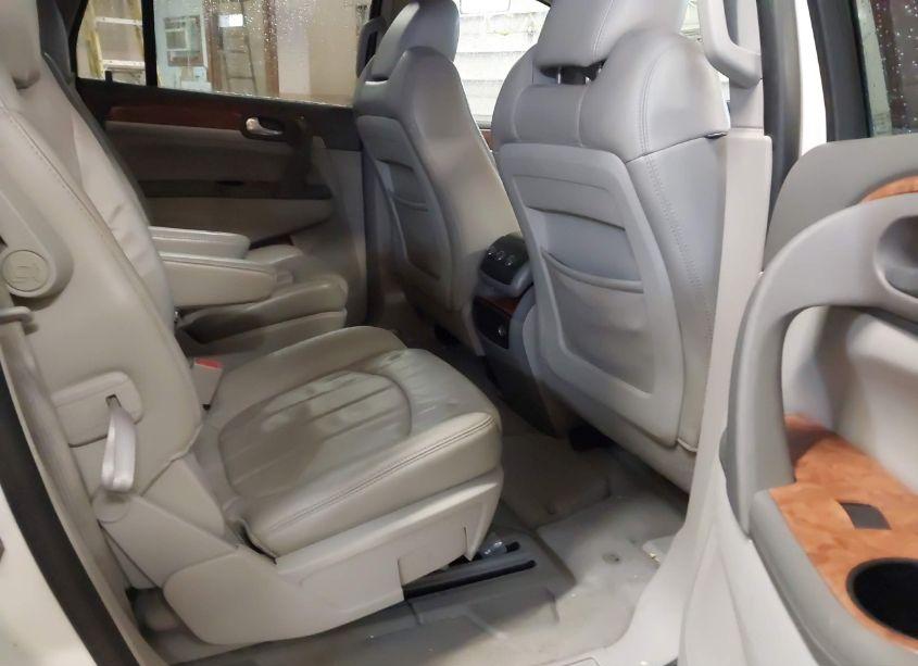 Photo 8 of 2010 Buick Enclave 1XL (VIN 5GALRBED3AJ265504)