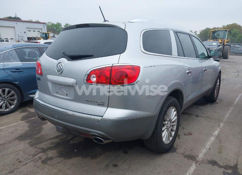 Photo 4 of 2010 Buick Enclave 1XL (VIN 5GALRBED4AJ102232)