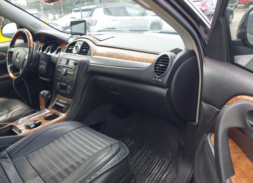 Photo 5 of 2010 Buick Enclave 1XL (VIN 5GALRBED4AJ125204)