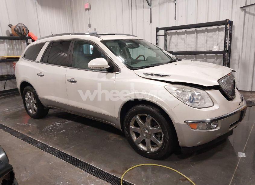 2010 Buick Enclave 1XL (VIN 5GALRBED5AJ225697) main photo