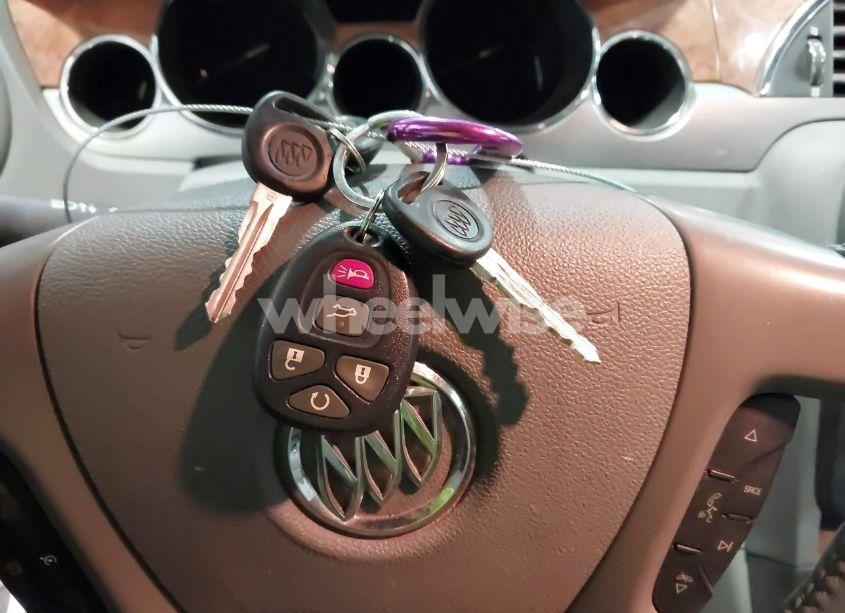 Photo 11 of 2010 Buick Enclave 1XL (VIN 5GALRBED5AJ225697)