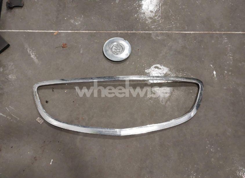 Photo 12 of 2010 Buick Enclave 1XL (VIN 5GALRBED5AJ225697)