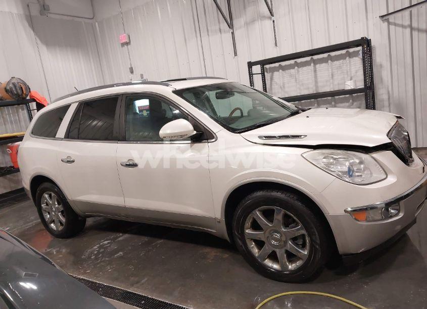 Photo 14 of 2010 Buick Enclave 1XL (VIN 5GALRBED5AJ225697)