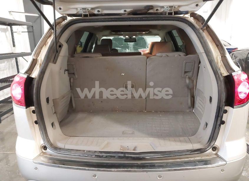 Photo 18 of 2010 Buick Enclave 1XL (VIN 5GALRBED5AJ225697)