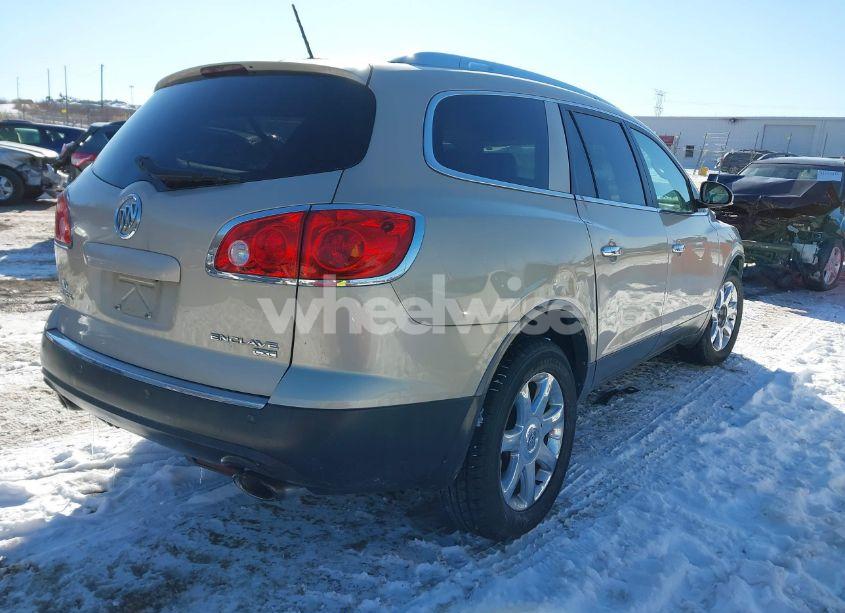 Photo 4 of 2010 Buick Enclave 1XL (VIN 5GALRBED5AJ250177)