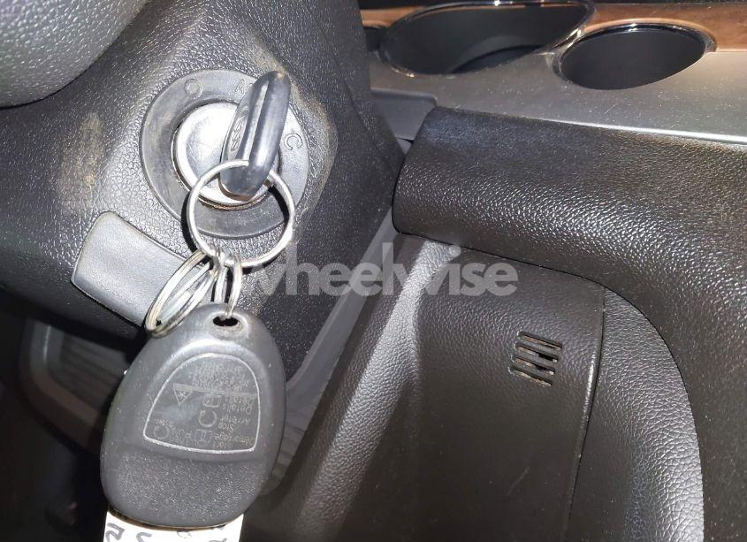 Photo 11 of 2010 Buick Enclave 1XL (VIN 5GALRBED6AJ103091)