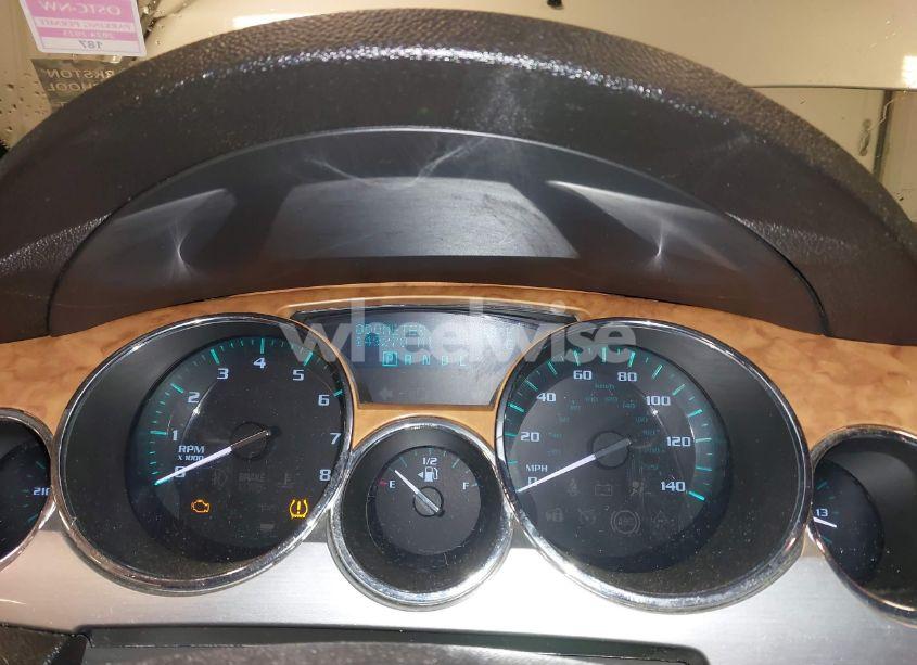 Photo 7 of 2010 Buick Enclave 1XL (VIN 5GALRBED6AJ103091)