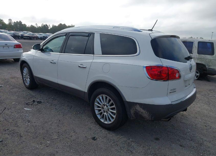 Photo 3 of 2010 Buick Enclave 1XL (VIN 5GALRBED7AJ143504)