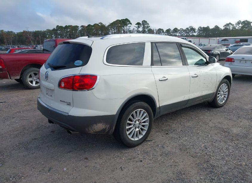 Photo 4 of 2010 Buick Enclave 1XL (VIN 5GALRBED7AJ143504)