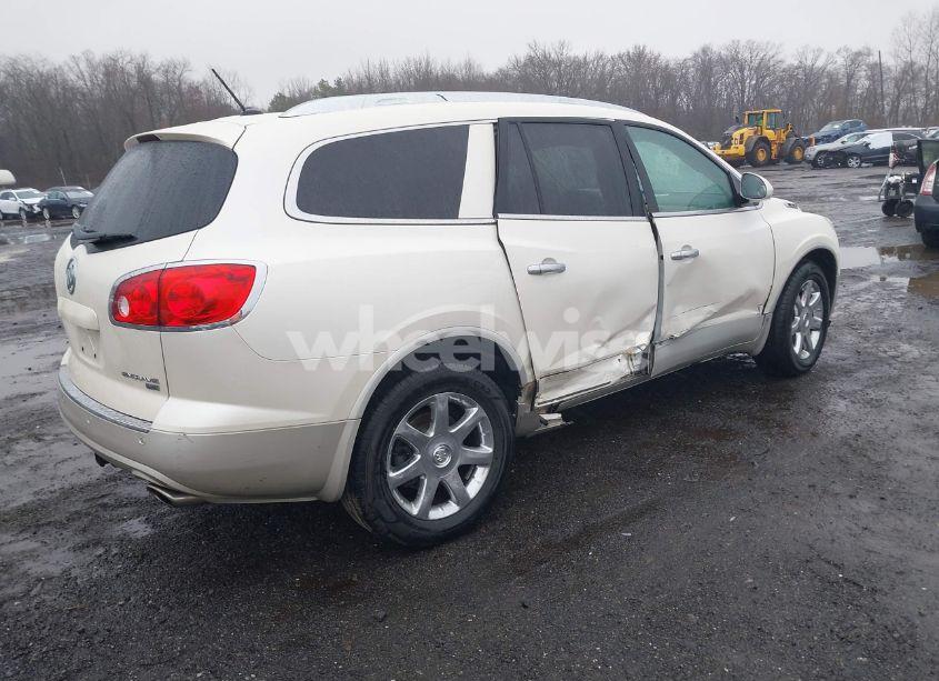 Photo 4 of 2010 Buick Enclave 1XL (VIN 5GALRBED7AJ190483)