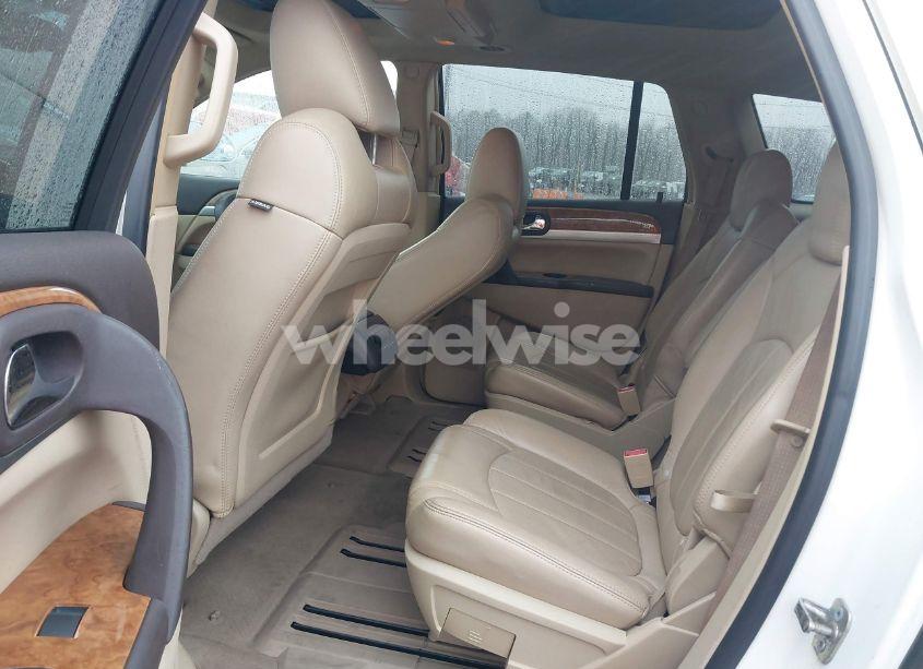 Photo 8 of 2010 Buick Enclave 1XL (VIN 5GALRBED7AJ190483)