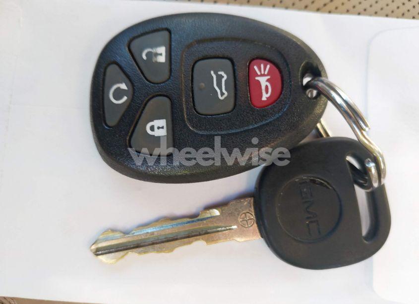 Photo 11 of 2010 Buick Enclave 1XL (VIN 5GALRBED8AJ149196)