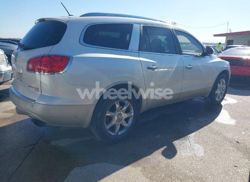 Photo 4 of 2010 Buick Enclave 1XL (VIN 5GALRBED8AJ149196)