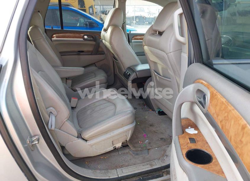 Photo 8 of 2010 Buick Enclave 1XL (VIN 5GALRBED8AJ167570)