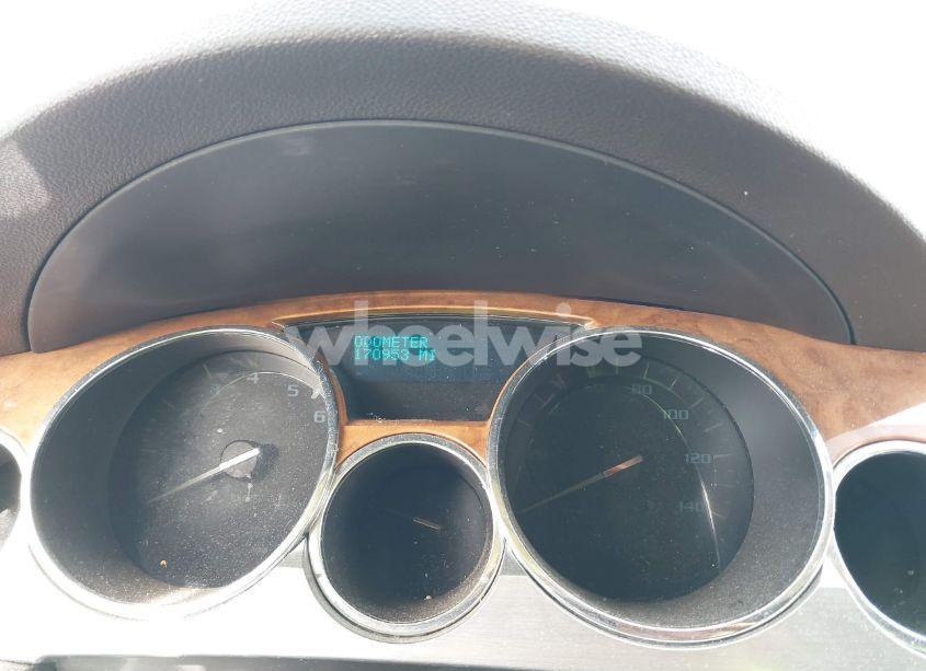 Photo 7 of 2010 Buick Enclave 1XL (VIN 5GALRBED8AJ173689)