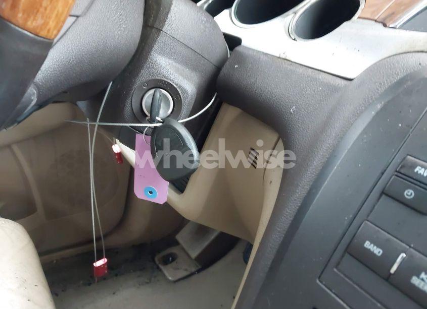 Photo 11 of 2010 Buick Enclave 1XL (VIN 5GALRBED9AJ102579)