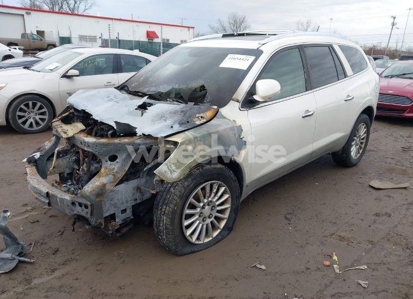 Photo 2 of 2010 Buick Enclave 1XL (VIN 5GALRBED9AJ102579)