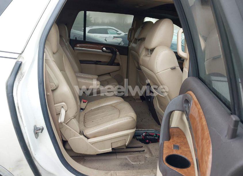 Photo 8 of 2010 Buick Enclave 1XL (VIN 5GALRBED9AJ102579)