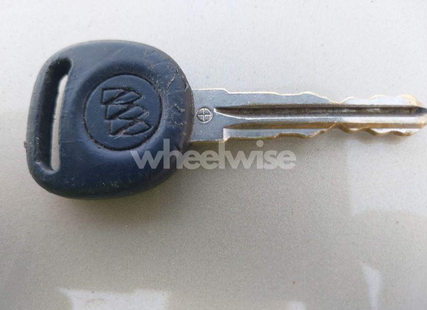 Photo 11 of 2010 Buick Enclave 1XL (VIN 5GALRBED9AJ177184)