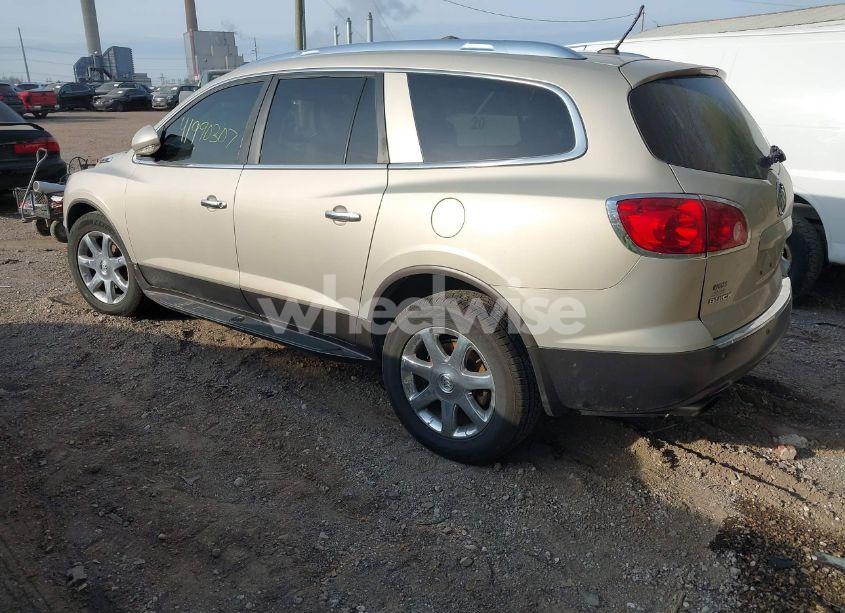 Photo 3 of 2010 Buick Enclave 1XL (VIN 5GALRBED9AJ177184)