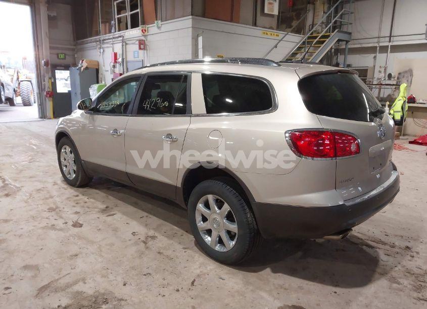 Photo 3 of 2010 Buick Enclave 1XL (VIN 5GALRBEDXAJ108407)