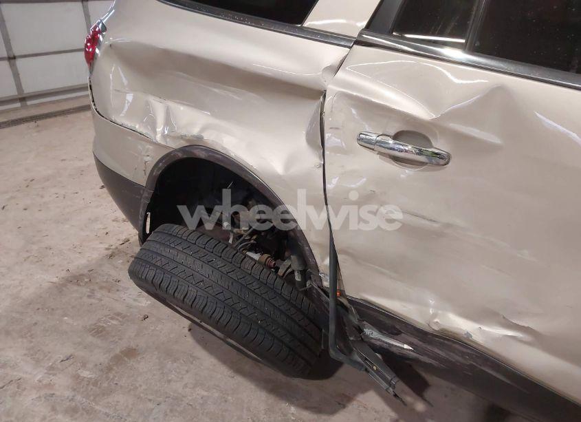 Photo 6 of 2010 Buick Enclave 1XL (VIN 5GALRBEDXAJ108407)