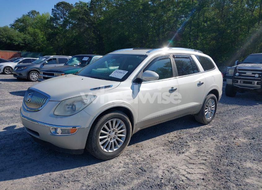 Photo 2 of 2010 Buick Enclave 1XL (VIN 5GALRBEDXAJ176822)