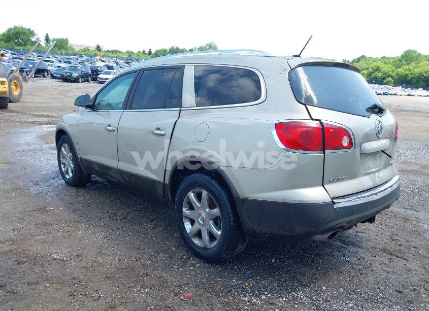 Photo 3 of 2010 Buick Enclave 1XL (VIN 5GALRBEDXAJ183852)
