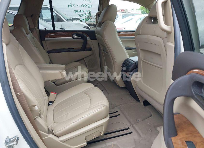 Photo 8 of 2010 Buick Enclave 2XL (VIN 5GALRCED1AJ104820)