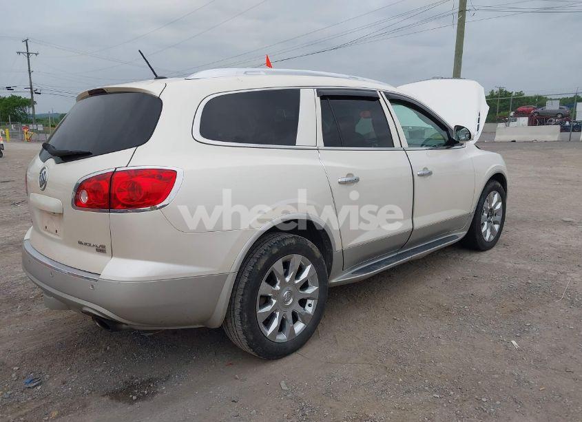 Photo 4 of 2010 Buick Enclave 2XL (VIN 5GALRCED1AJ109001)