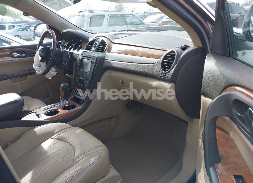 Photo 5 of 2010 Buick Enclave 2XL (VIN 5GALRCED1AJ256693)