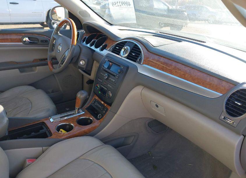 Photo 5 of 2010 Buick Enclave 2XL (VIN 5GALRCED3AJ138855)