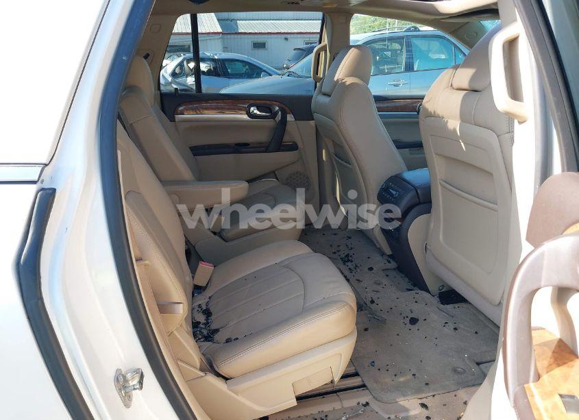 Photo 8 of 2010 Buick Enclave 2XL (VIN 5GALRCED4AJ184503)