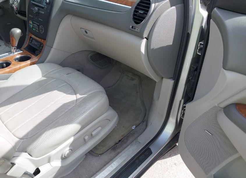 Photo 5 of 2010 Buick Enclave CXL W/2XL (VIN 5GALRCED4AJ226782)