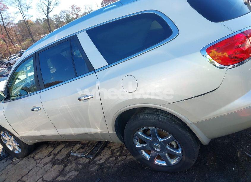 Photo 14 of 2010 Buick Enclave 2XL (VIN 5GALRCED5AJ161361)